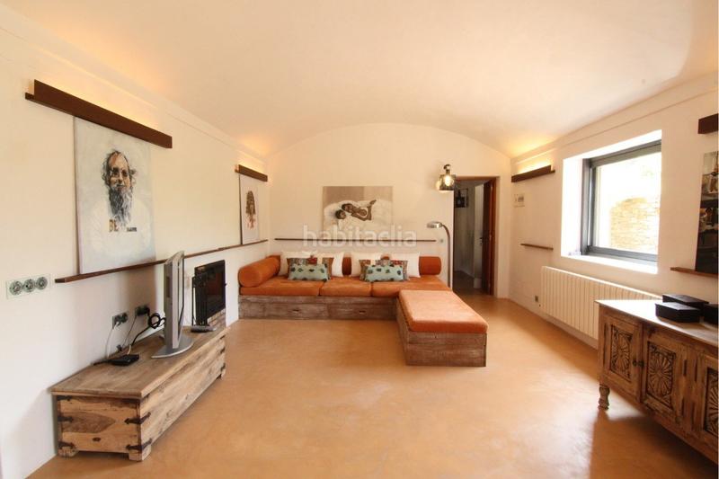 Foto 586a2957-20be-4d68-9e5f-a910456f6c07. Masia amb xemeneia aparcament piscina a Formentera