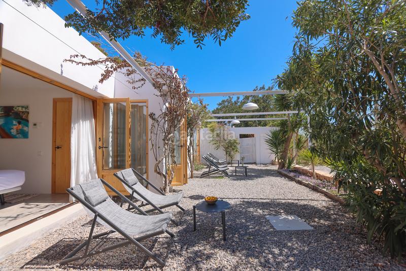 Foto 7db853ae-7f42-427b-8687-35ebdd909ca2. Masia amb xemeneia calefacció aparcament piscina a Sant Josep de sa Talaia