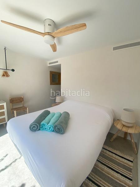 Foto b5a11e8c-0367-47a2-bbd6-a3df5d17a962. Masia amb xemeneia calefacció aparcament piscina a Sant Josep de sa Talaia