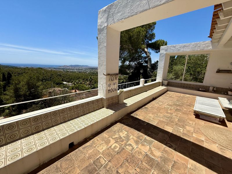 Foto 9ba5b1c1-af84-4228-a774-25541f460d8d. Masia amb calefacció aparcament piscina a Can Furnet Santa Eulària