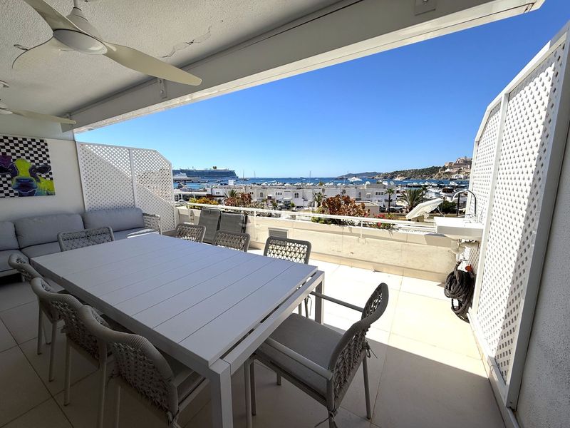 Foto f11c9a4c-a474-48db-a34d-98ccd65476b9. Apartament amb calefacció aparcament piscina a Marina Botafoc-Talamanca Ibiza