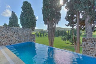 Casa aparellada  Carrer de segovia. Roca llisa, vistas campo de golf.