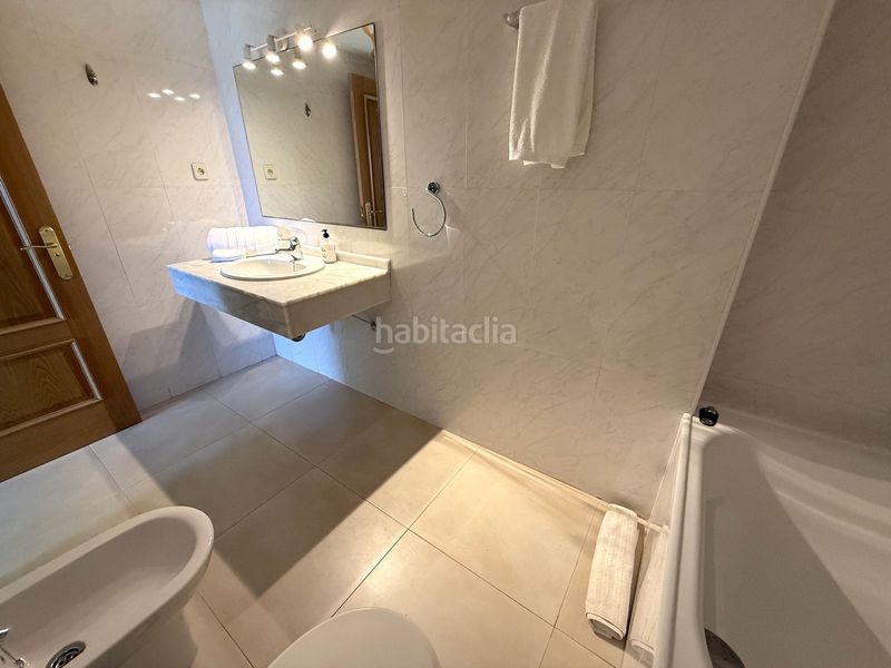 Foto 5e8d2077-d185-4009-ba77-ec7b1248de9f. Apartament a calle d'alhaueth 6 a Marina Botafoc-Talamanca Ibiza