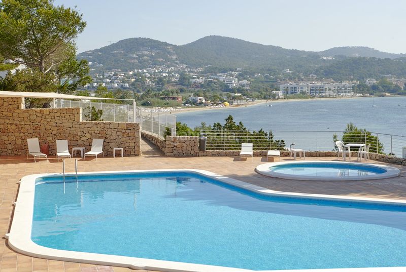 Foto 9ec2ae7b-73e3-4027-8731-9445f4d6de26. Apartament a calle d'alhaueth 6 a Marina Botafoc-Talamanca Ibiza