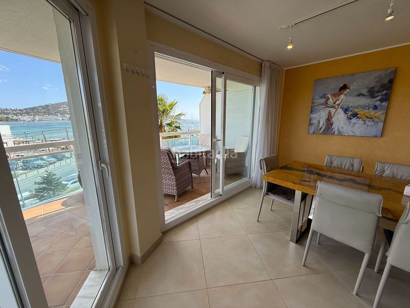 Foto f884d75c-4cd8-4d8a-b1eb-0165c9ade11c. Apartament a calle d'alhaueth 6 a Marina Botafoc-Talamanca Ibiza