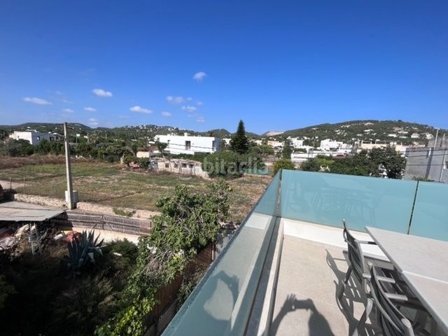 Foto d0044858-2923-4bcf-9a18-0425817c196e. Xalet amb calefacció aparcament piscina a Jesús Santa Eulària