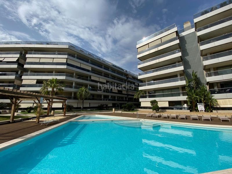 Foto f1b055b0-3b9c-4872-9b7f-6c1ca4998f67. Lloguer apartament amb calefacció aparcament piscina a Ibiza