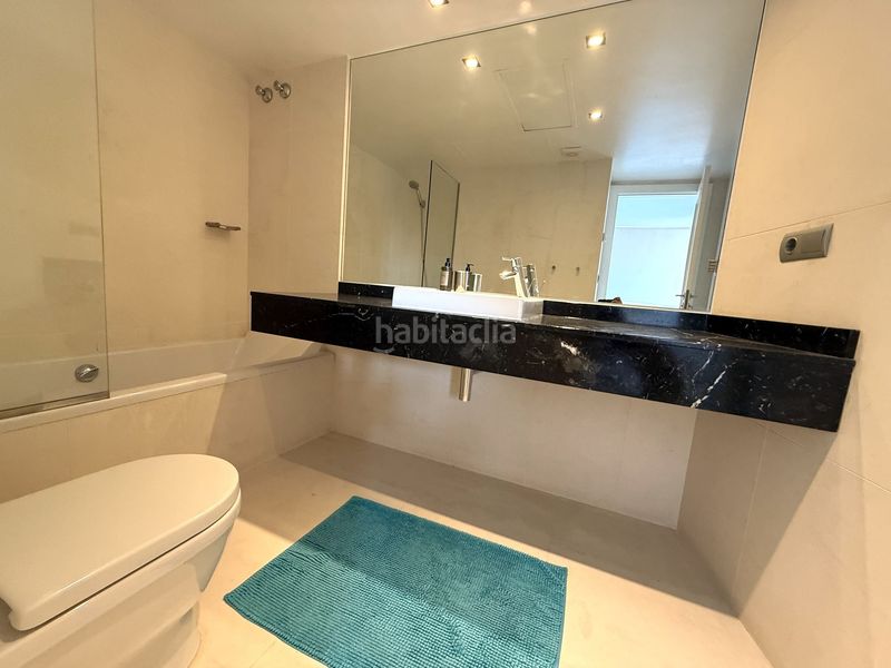 Foto 20e3da3a-83e0-4e84-8fd2-9f498a3cfe57. Apartament amb calefacció aparcament a Marina Botafoc-Talamanca Ibiza