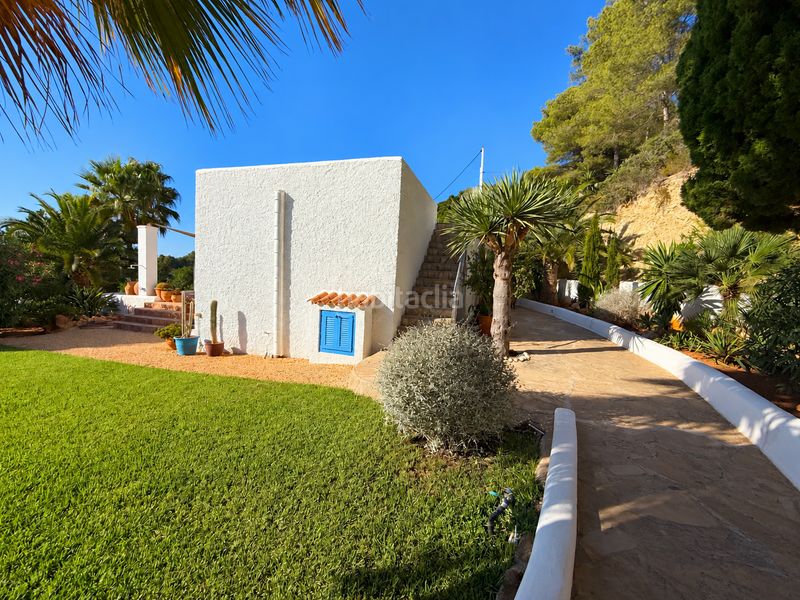 Foto 801e96cf-29d1-48e2-bcc6-f5d8387b92cd. Casa aparellada amb calefacció aparcament a Santa Eulària des riu Santa Eulària