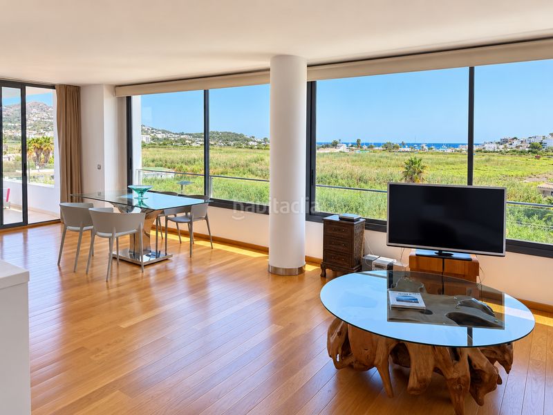 Foto 40564203-4a8a-423d-8d81-4b28868e0512. Lloguer apartament amb calefacció aparcament a Marina Botafoc-Talamanca Ibiza