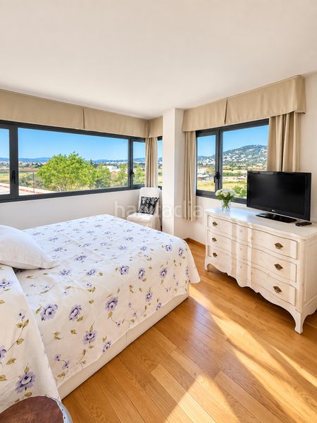 Foto aa3cb2bc-18cd-41fd-b6b4-c07e250c0612. Lloguer apartament amb calefacció aparcament a Marina Botafoc-Talamanca Ibiza