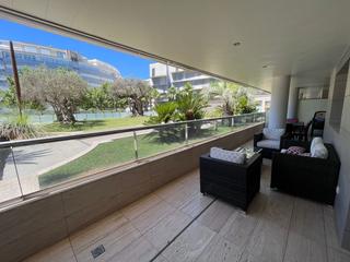Apartament  Carrer a2 s-16. Planta baja con mucha luz en el edificio nueva ibiza.
