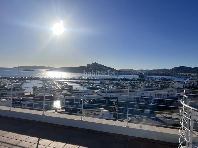 Foto efa28ad7-ce92-4ad8-b8ae-8b258304b316. Attico con riscaldamento piscina in Marina Botafoc-Talamanca Ibiza