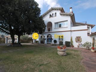 Casa en Centelles. Masía 4 vientos, mucho espacio, increíbles vistas