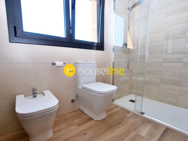 Foto 5c6cfacd-450c-4e4c-86cd-4ce95eb0e520. Casa 5 habitaciones con ascensor, parking, piscina, calefacción y aire acondicionado en Cabrera de Mar
