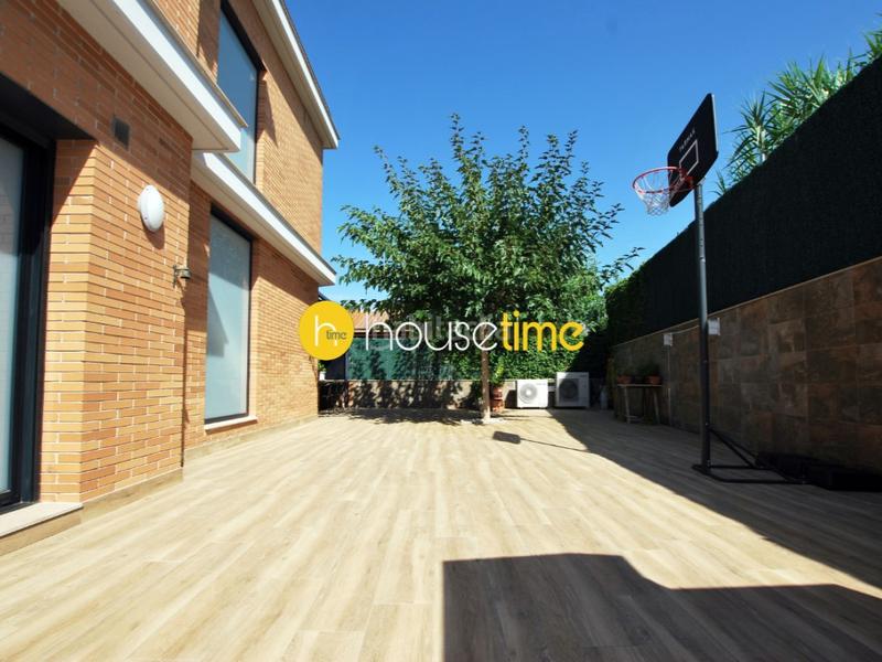 Foto e9ce98fb-9c53-4f86-a308-084d78536ba2. Casa 5 habitaciones con ascensor, parking, piscina, calefacción y aire acondicionado en Cabrera de Mar