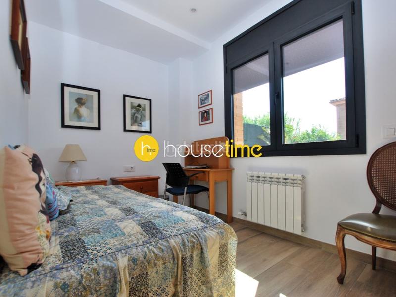Foto f183ce1f-72fd-4c17-adaa-8e5dc3f2a894. Casa 5 habitaciones con ascensor, parking, piscina, calefacción y aire acondicionado en Cabrera de Mar