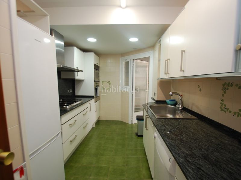 Foto cb156f6f-adb0-4476-8054-bd234262f080. Lloguer apartament amb aparcament a Can Farrerons Premià de Mar