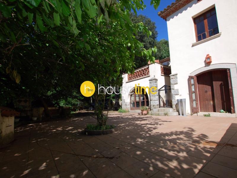 Foto 4a0c9aae-2a70-48fd-b6fc-30a51696691d. Casa masía rústica con encanto en Òrrius