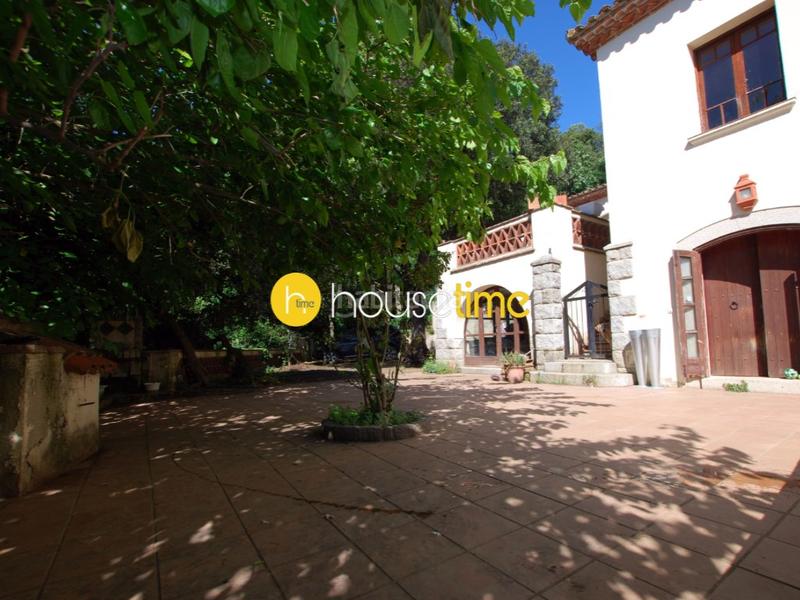 Foto 6157ba98-f893-43b4-ab1c-ddef26291f8e. Casa masía rústica con encanto en Òrrius