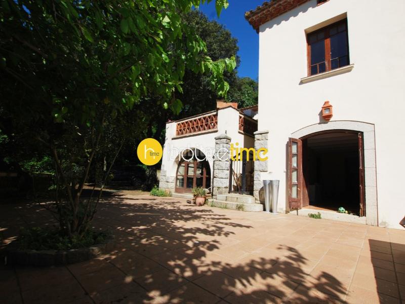 Foto 72adb037-8ed7-4d9d-b5d1-b6750a94de8a. Casa masía rústica con encanto en Òrrius
