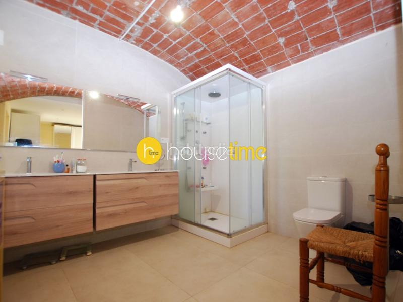 Foto a247c132-d84f-4307-a997-7d5c91a3b0bb. Casa masía rústica con encanto en Òrrius