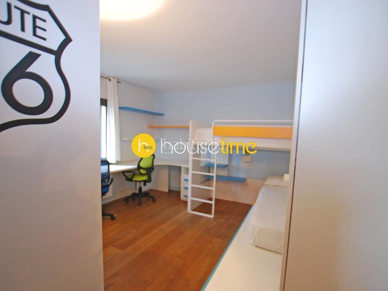 Foto 8ff4ce8a-1e87-4bd1-9d8f-cbe69a7fb22b. Casa  con gran piscina en parcela llana de 1059m2. en Cabrera de Mar