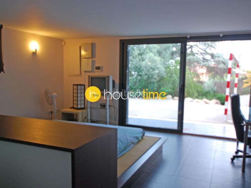 Foto a430361b-a8f8-400c-b0f0-6d5c912478ba. Casa  con gran piscina en parcela llana de 1059m2. en Cabrera de Mar
