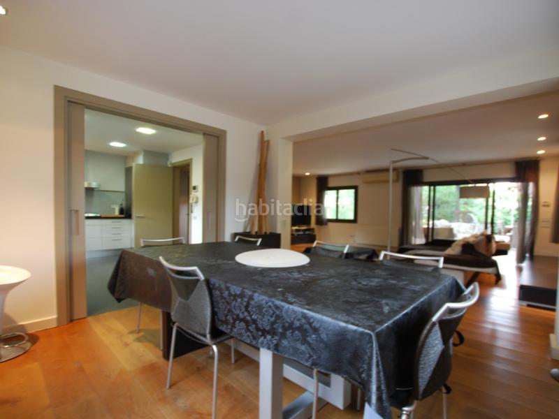 Foto a981ac51-165d-4b2b-8f9c-89541ed03ee9. Casa  con gran piscina en parcela llana de 1059m2. en Cabrera de Mar