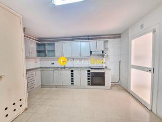 Erdgeschoss in Barceloneta. Planta baja con patio a reformar acceso especial para personas m