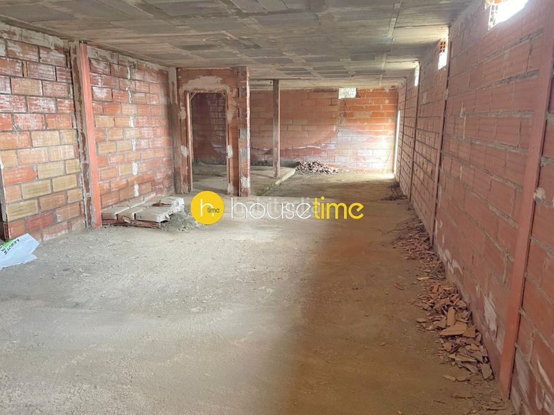 Foto 4943d4f2-998a-48f8-abae-d0e3b5dde776. Casa amb aparcament a Alella