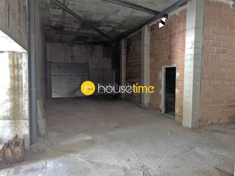 Foto cf34c3ab-5e9c-4bc7-8552-5d503cc6738e. Casa amb aparcament a Alella