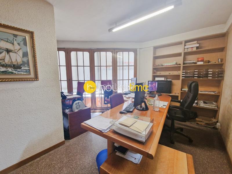 Foto 4389d091-63c0-4da1-81dd-89a679942673. Piso  a reformar en eixample dreta actualmente oficinas en Barcelona