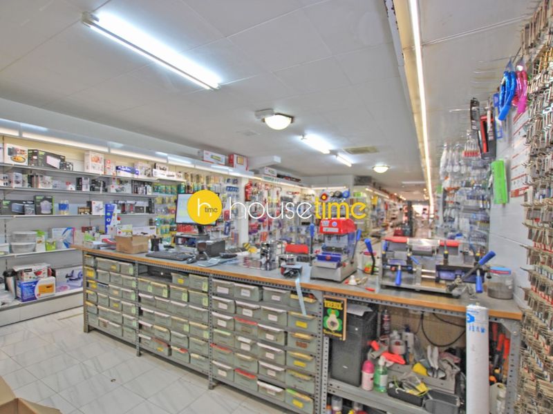 Foto 3d22bf65-ec9f-48b9-a17e-8a76436dddab. Local comercial a Centre Vilassar de Mar