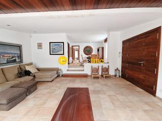 Haus in Centre. Casa a 4 vientos en el centro del pueblo