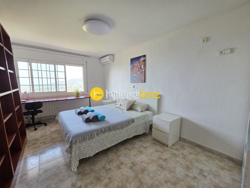 Foto 05d4c238-fea6-45f0-96a0-dc96d9a545f4. Casa amb aparcament a Cabrils