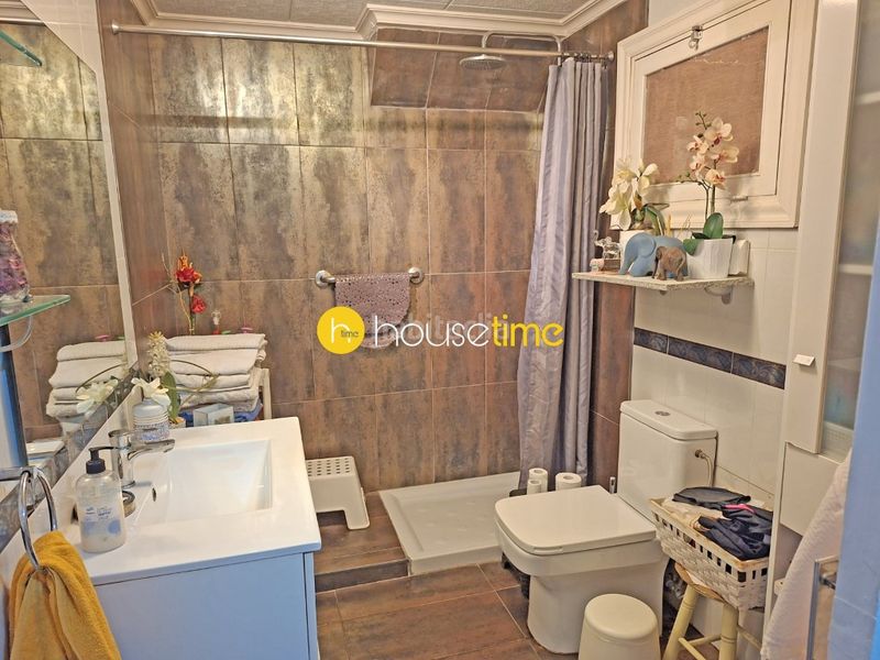 Foto 773016f3-8499-4866-ab86-9fb0ab5d0219. Casa amb aparcament a Canet de Mar