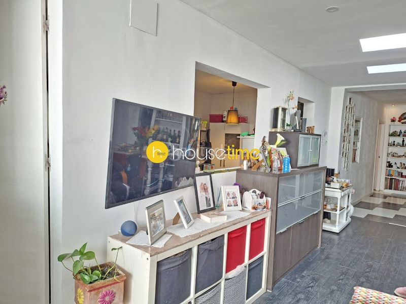 Foto d92c2a2f-6ccf-4b51-b7e4-7c9b60d942f6. Casa amb aparcament a Canet de Mar