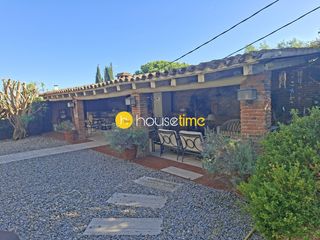 Casa a Califòrnia-Santa Madrona. Casa de lujo con acceso por dos calles con privacidad y amplitud