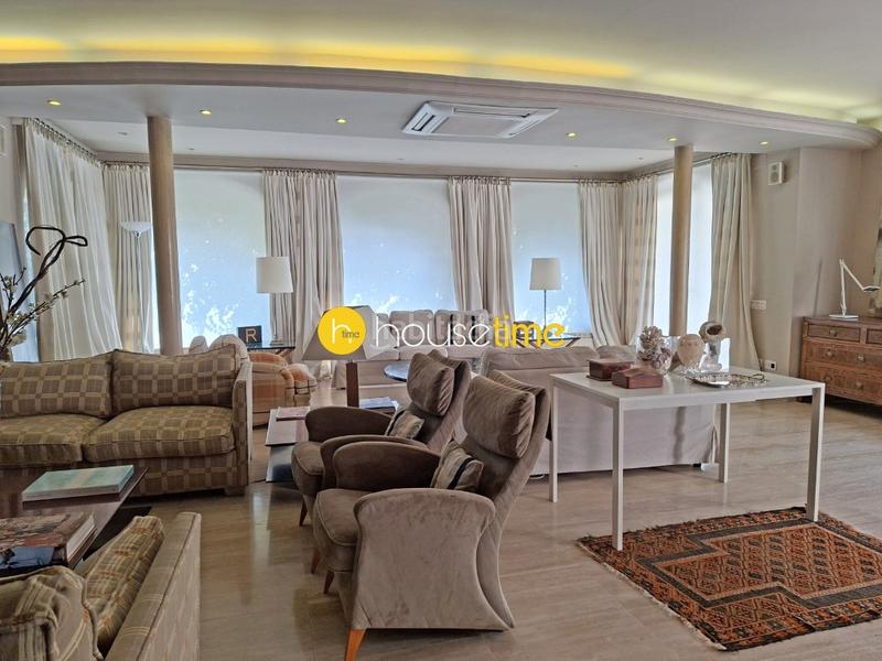 Foto d54df48f-b6c6-48d4-a696-f836a2382f2f. Casa con parcheggio in Califòrnia-Santa Madrona Masnou (El)