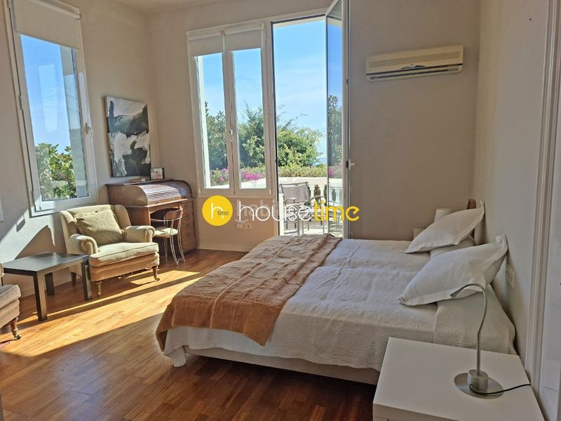 Foto 70c96f02-73cc-4474-8a11-2347f1f39698. Casa amb aparcament a Califòrnia-Santa Madrona Masnou (El)