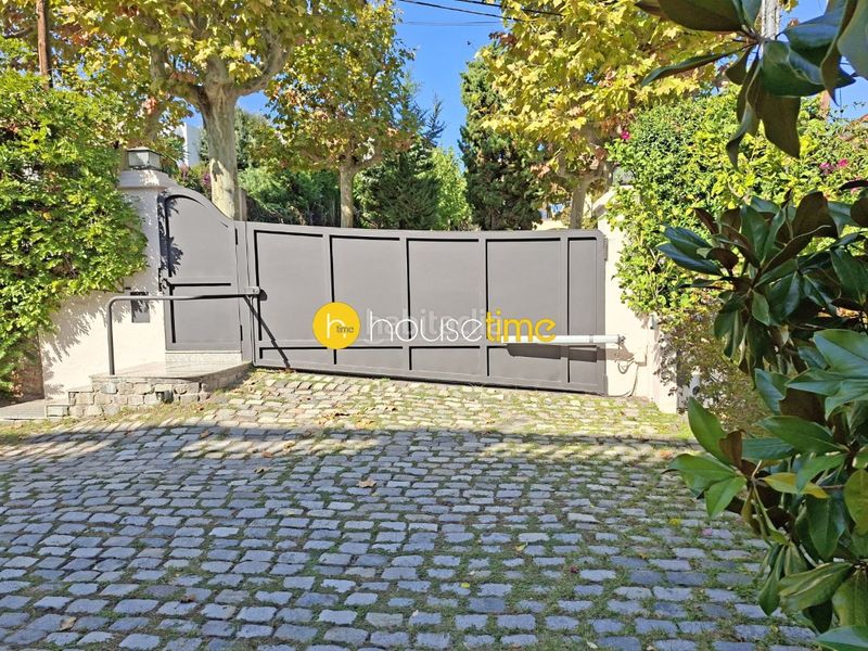 Foto c1c0eba2-fbed-49d3-8104-d8719c40ed74. Casa amb aparcament a Califòrnia-Santa Madrona Masnou (El)