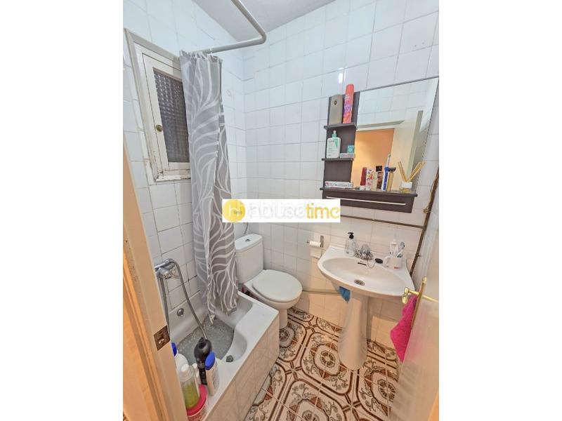 Foto 55e03e52-6590-4310-a3ba-fa2819073f47. Àtic a Sant Crist Badalona