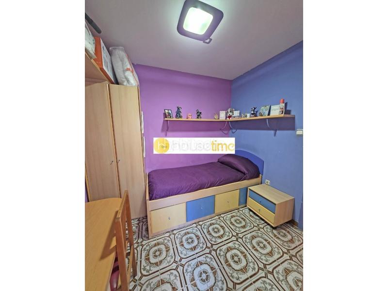 Foto c3f3833c-b797-43e9-a3f4-d10ed9c8a356. Àtic a Sant Crist Badalona