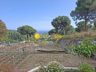 Terreno residenziale in Teià. Terreno urbano con vistas mar orientado a sur