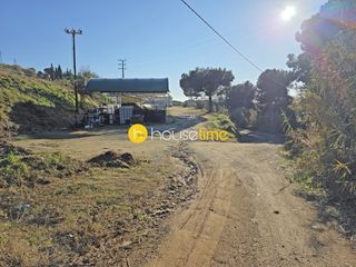 Rural plot in Sant Cebrià de Vallalta. Terreno rustico con agua y luz muy soleado ideal para viña o act