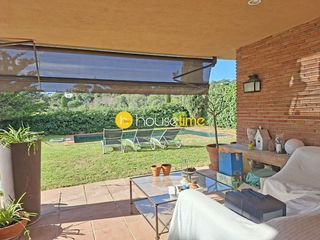Casa a Supermaresme. Casa en una sola planta en urbanización de lujo
