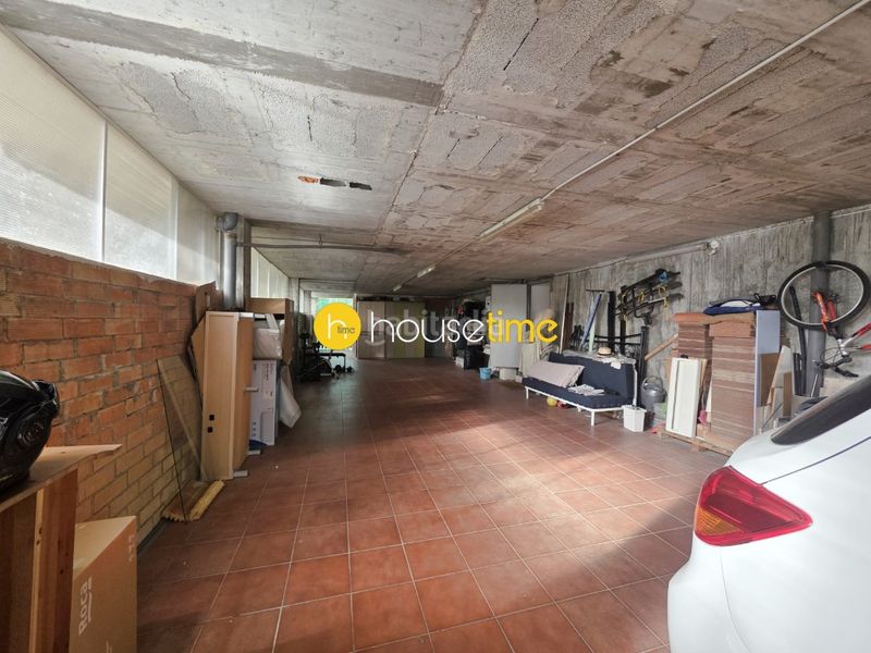 Foto 21a3d536-0998-4bd1-bf6f-e89f7def2681. Casa amb aparcament a Urbanitzacions Argentona