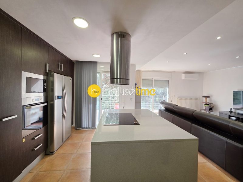 Foto 3448ffa8-1a5f-4e3a-9780-1454b0779c17. Casa amb aparcament a Urbanitzacions Argentona