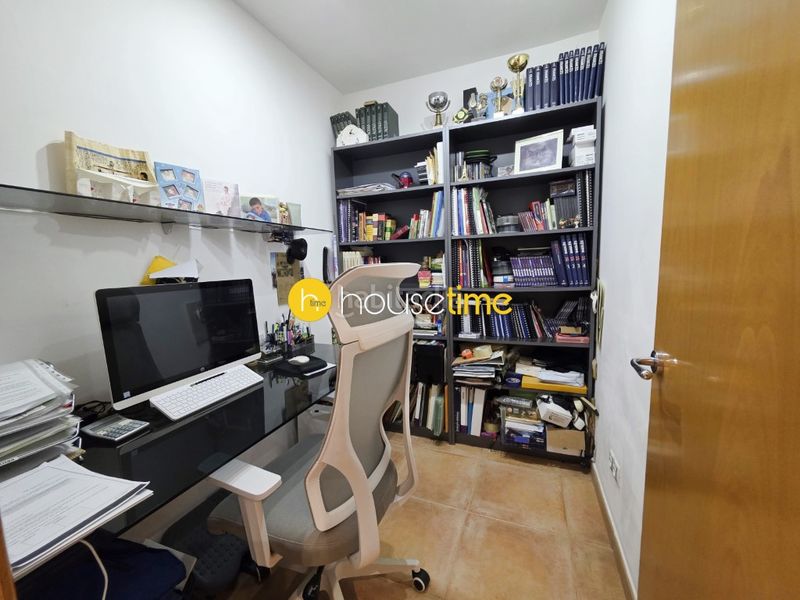 Foto 8080985e-4189-48b6-be01-b5a518d52999. Casa amb aparcament a Urbanitzacions Argentona